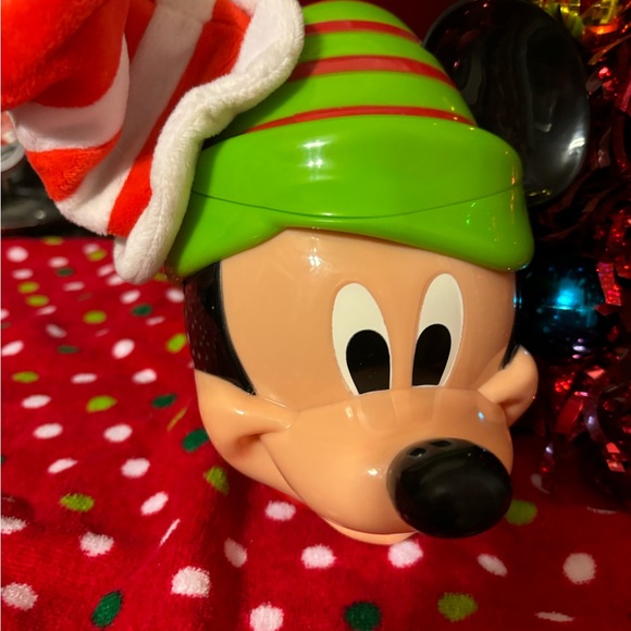 Disney Parks Mickey Mouse Christmas Cup Used once at Disney, Great Condition - Picture 8 of 8